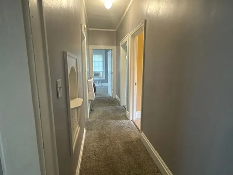 338 N Church St — Photo 7