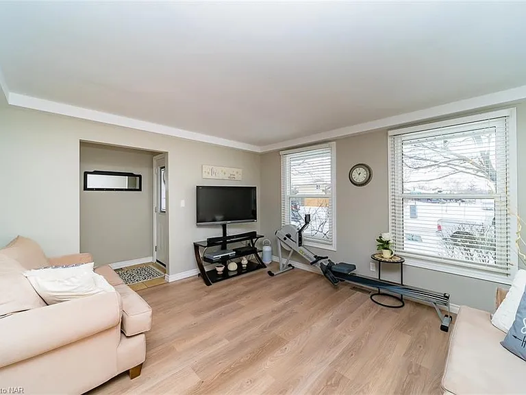 236 Saint Augustine Dr — Photo 7
