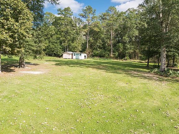 3rd image of 26584 Evelyn Dr
