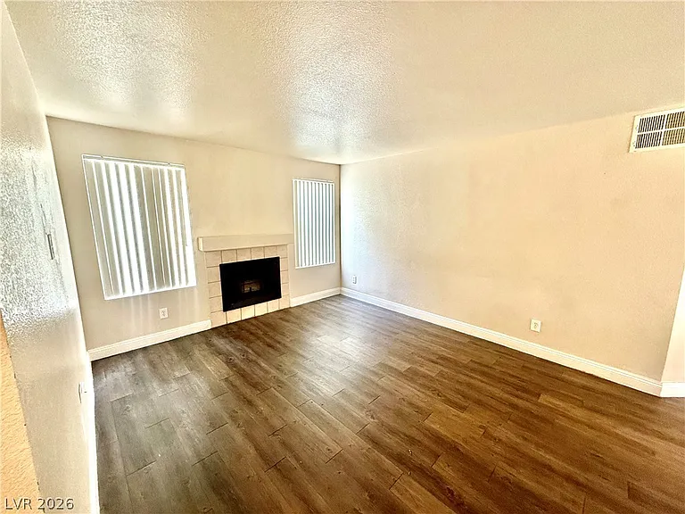 2801 N Rainbow Blvd #179 — Photo 4