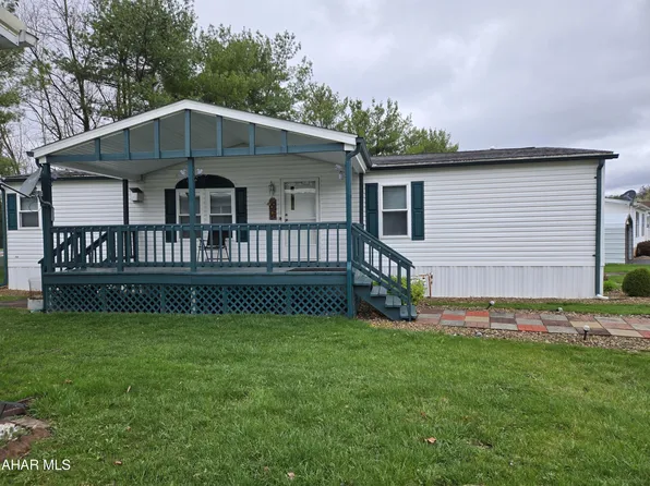 110 Independence Dr, Duncansville, PA 16635