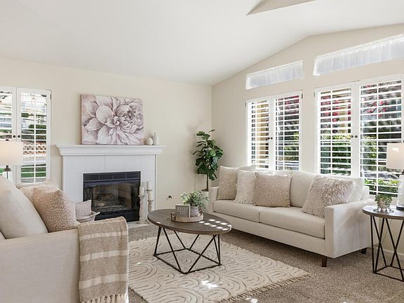4th image of 8682 French Oak Dr