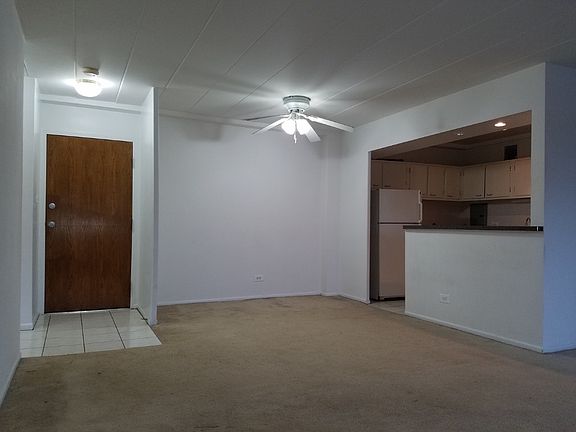 3rd image of 1433 W Touhy Ave #202