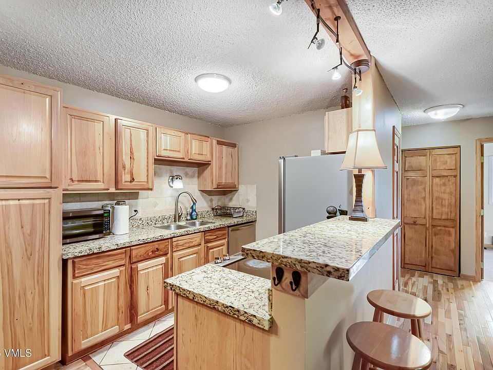 1st image of 1061 W Beaver Creek Blvd Unit I302