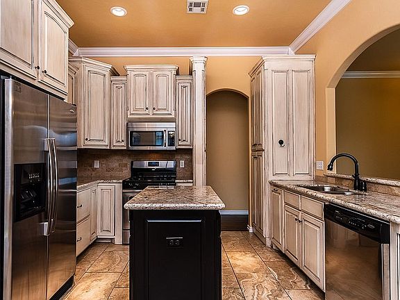 4th image of 12201 Biltmore Dr