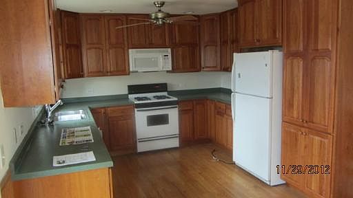 4th image of 28619 N Monroe St