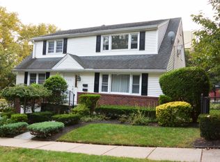 780 De Lalla Ter, Ridgefield, NJ 07657