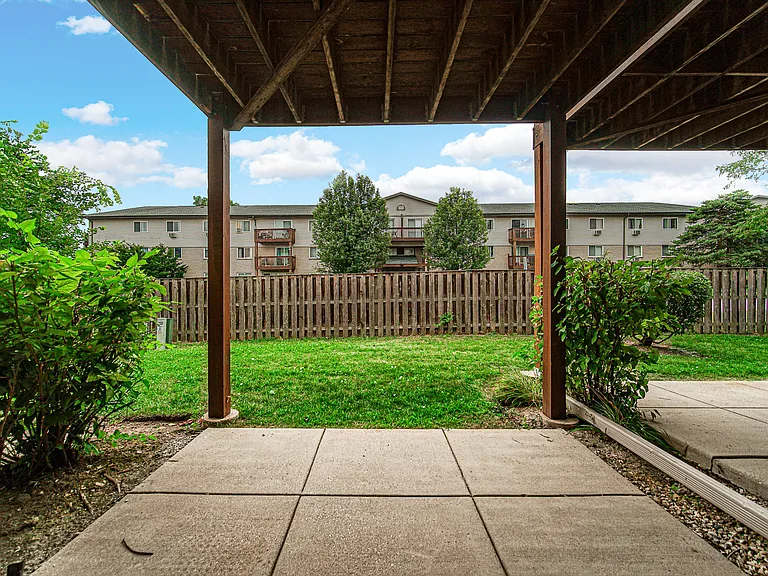 673 E Fountainview Dr #673 — Photo 18