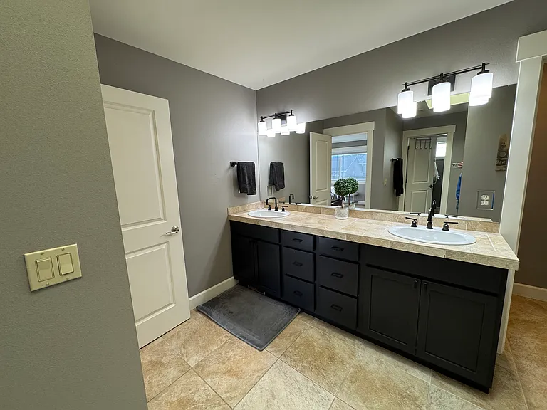 105 Vineyard Ln #A — Photo 23