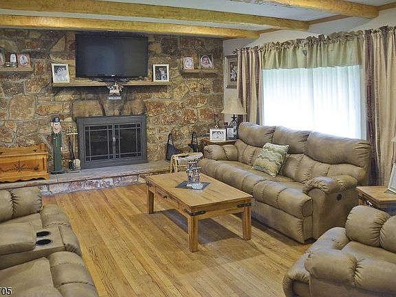 2nd image of 7 Salmon Lane