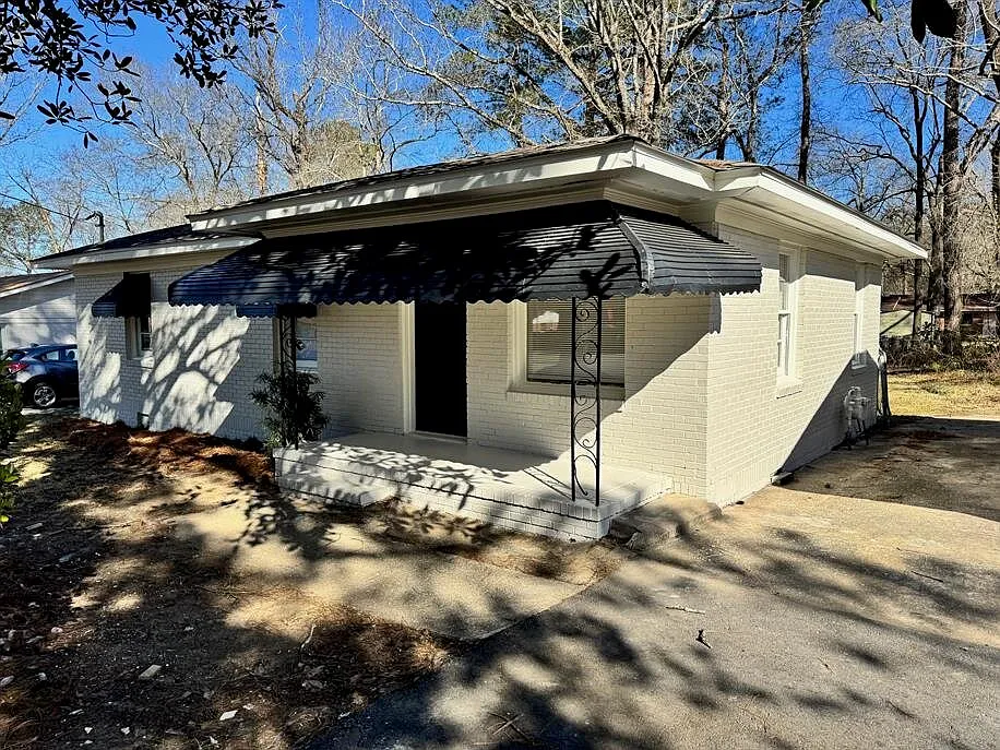 1480 Brewer Ave — Photo 2