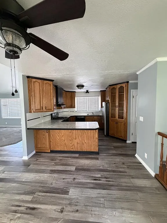 464 N 400 W — Photo 2