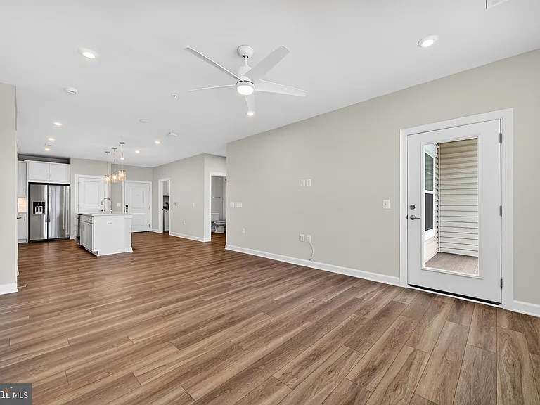 21630 Hawksbill High Cir #405 — Photo 14