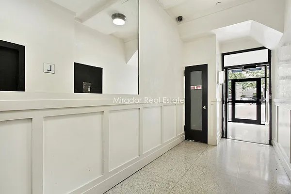 Rented by Mirador Real Estate | media 31