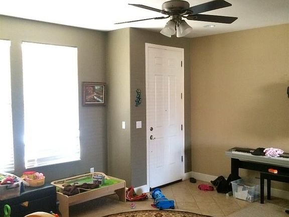 2nd image of 2223 Lindenmeir Dr