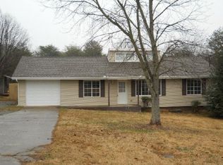 1705 Scott Dr, Louisville, TN 37777