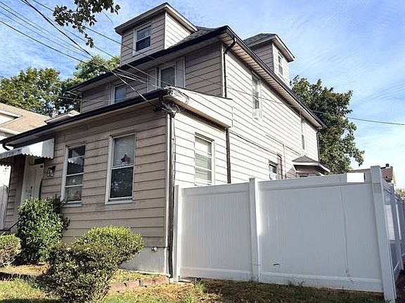 3rd image of 501 Lincoln Ave