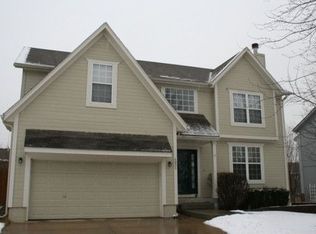 4805 Noble St, Shawnee, KS 66226