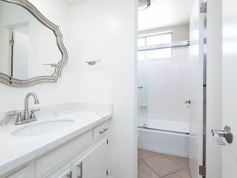 11757 Kiowa Ave #7 — Photo 11