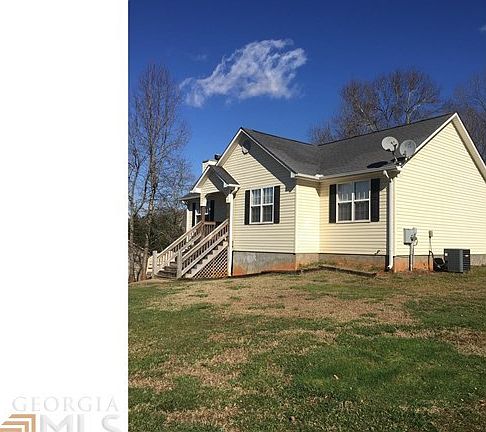 3rd image of 325 Ash Wood Ln
