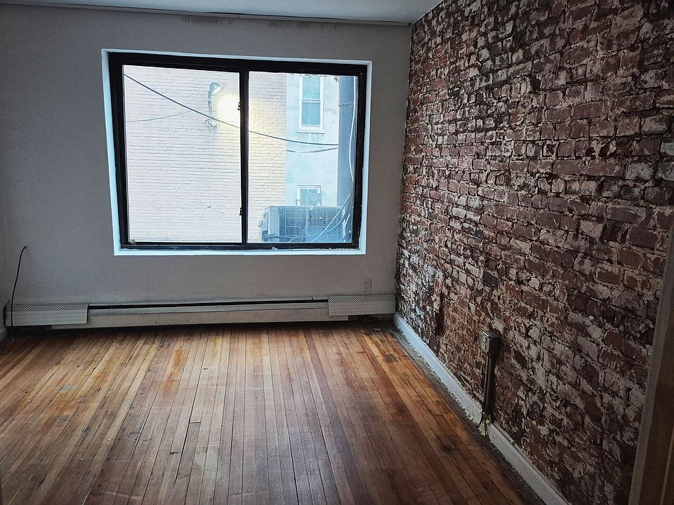 1st image of 127 E 28th St APT 2R