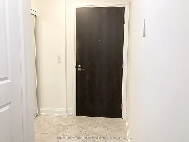 55 De Boers Dr #204 — Photo 3