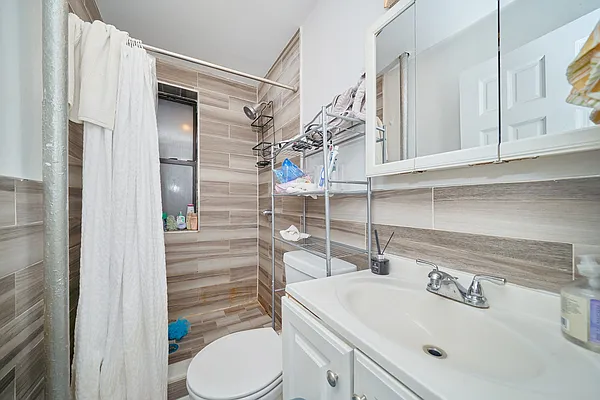 Rented by Living New York | media 9