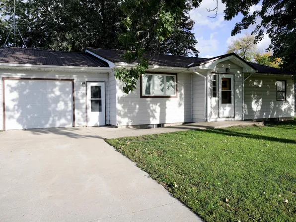 815 Western Ave, Sheldon, IA 51201