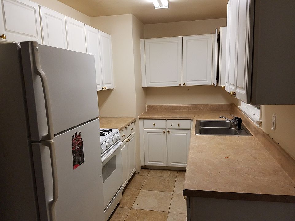 2nd image of 1109 Lloyd Dr