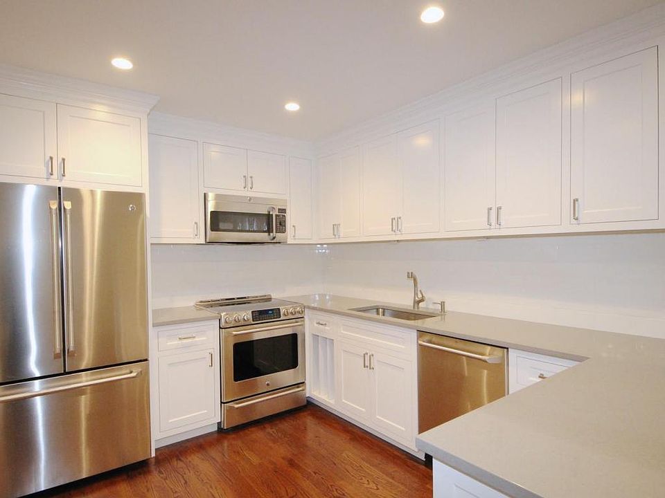 18 Ward Ln Darien CT Zillow