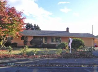 2650 Chuckanut St, Eugene, OR 97408