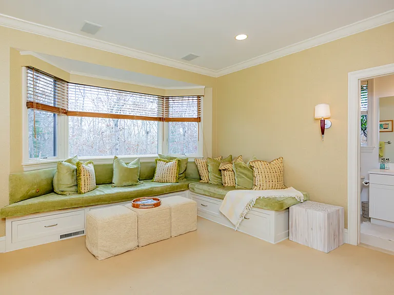 34 Chatfields Ridge Rd — Photo 8