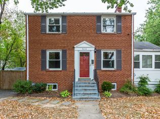 5416 N Carlin Springs Rd, Arlington, VA 22203