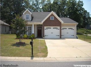 100 Rossburg Dr, Calera, AL 35040