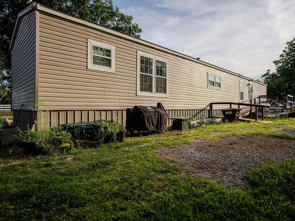 9243 SW 1st St, Hume, MO 64752