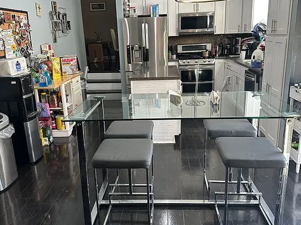 17174 S Highwood Dr, Orland Park, IL 60467