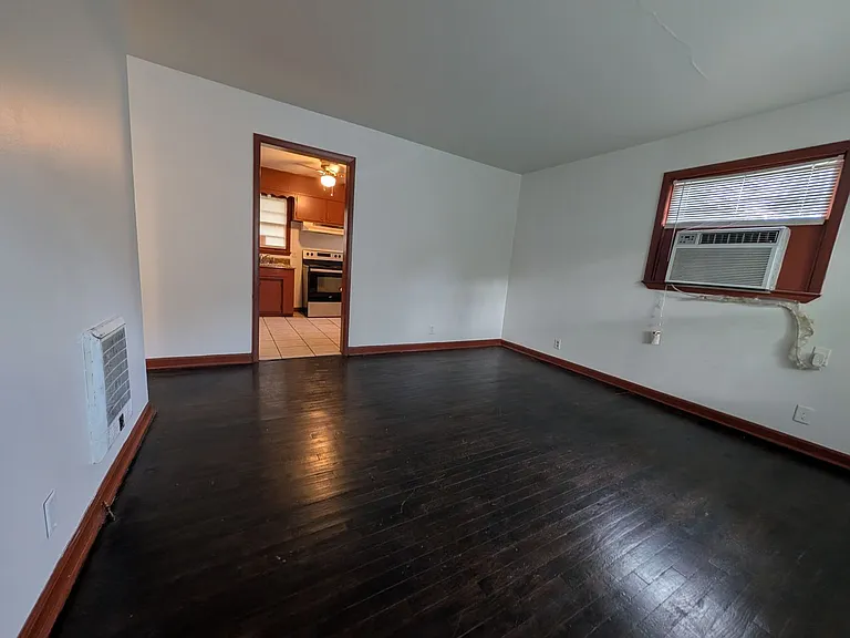 1713 Niblick Ave NW — Photo 5