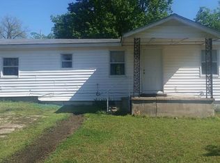 217 E 14th St, Mounds, OK 74047