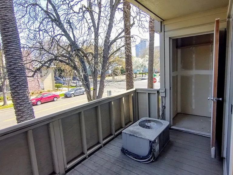 1091 G St — Photo 17