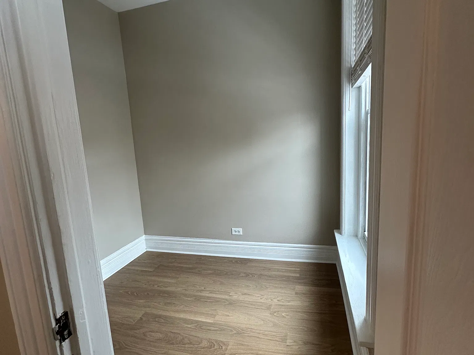 1 bed, 850 sqft, $1,500 — Photo 3