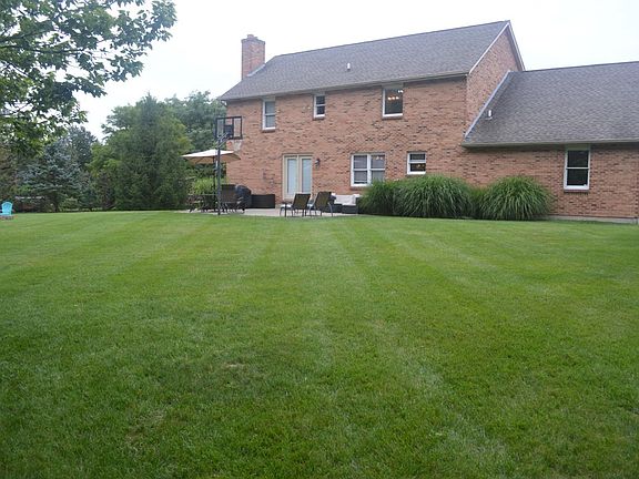 3rd image of 7189 Pinemill Dr