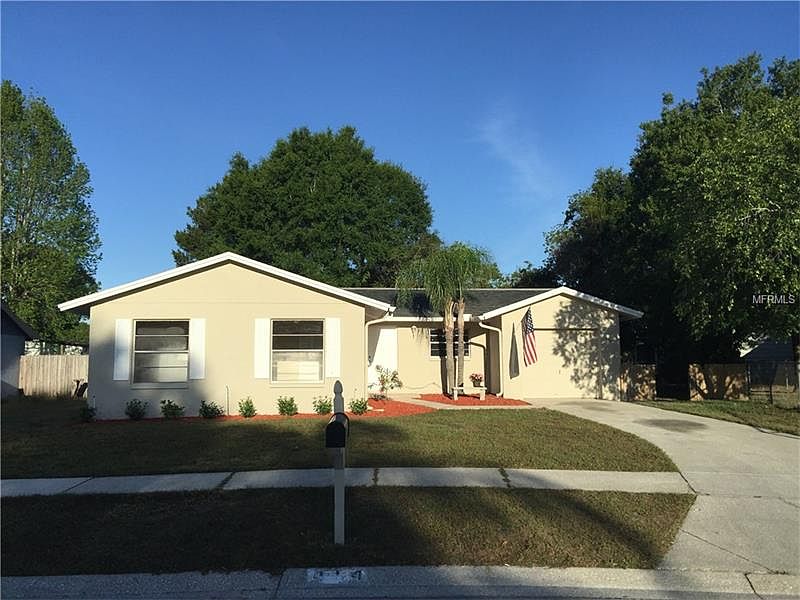 1st image of 414 Silver Hill Dr