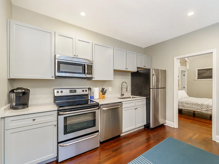 604 Glen Iris Dr NE #2 — Photo 8