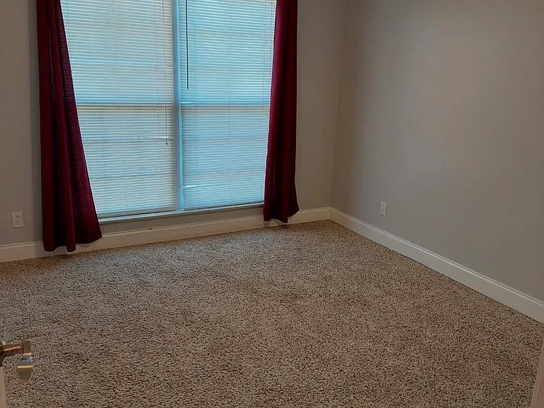 931 Mercer Dr — Photo 25