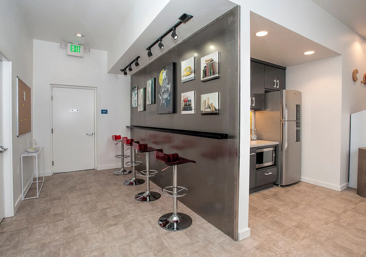 Twelve55 University Apartments — Photo 4