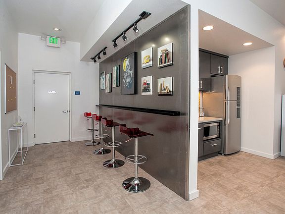 4th image of 1255 University Ave #C35f5c1b3