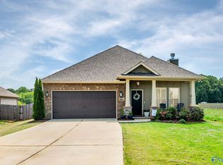 107 Windrose Ln, Huntsville, AL 35810