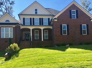619 Oak Cove Ln, Knoxville, TN 37922