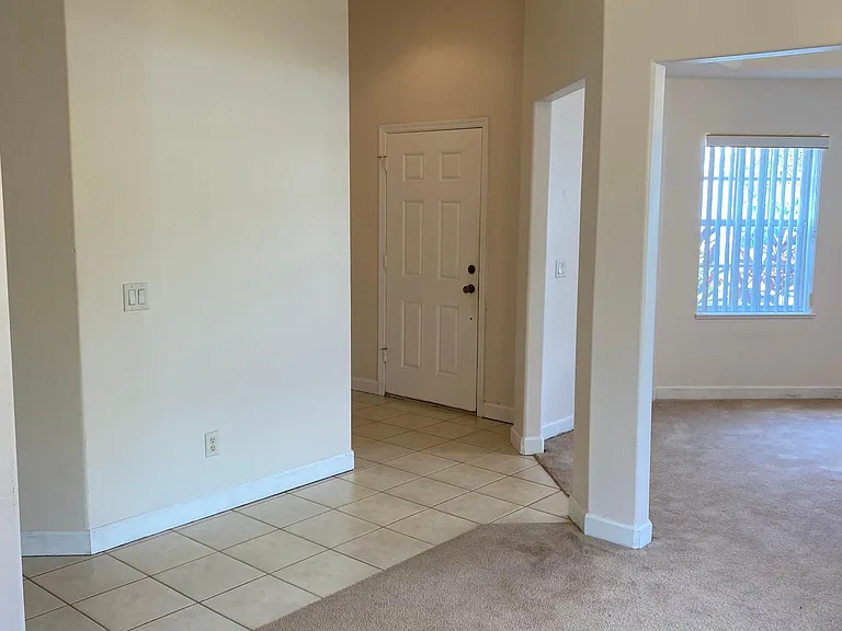 5270 Somerville Dr — Photo 5