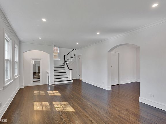 5th image of 6856 N Ottawa Ave
